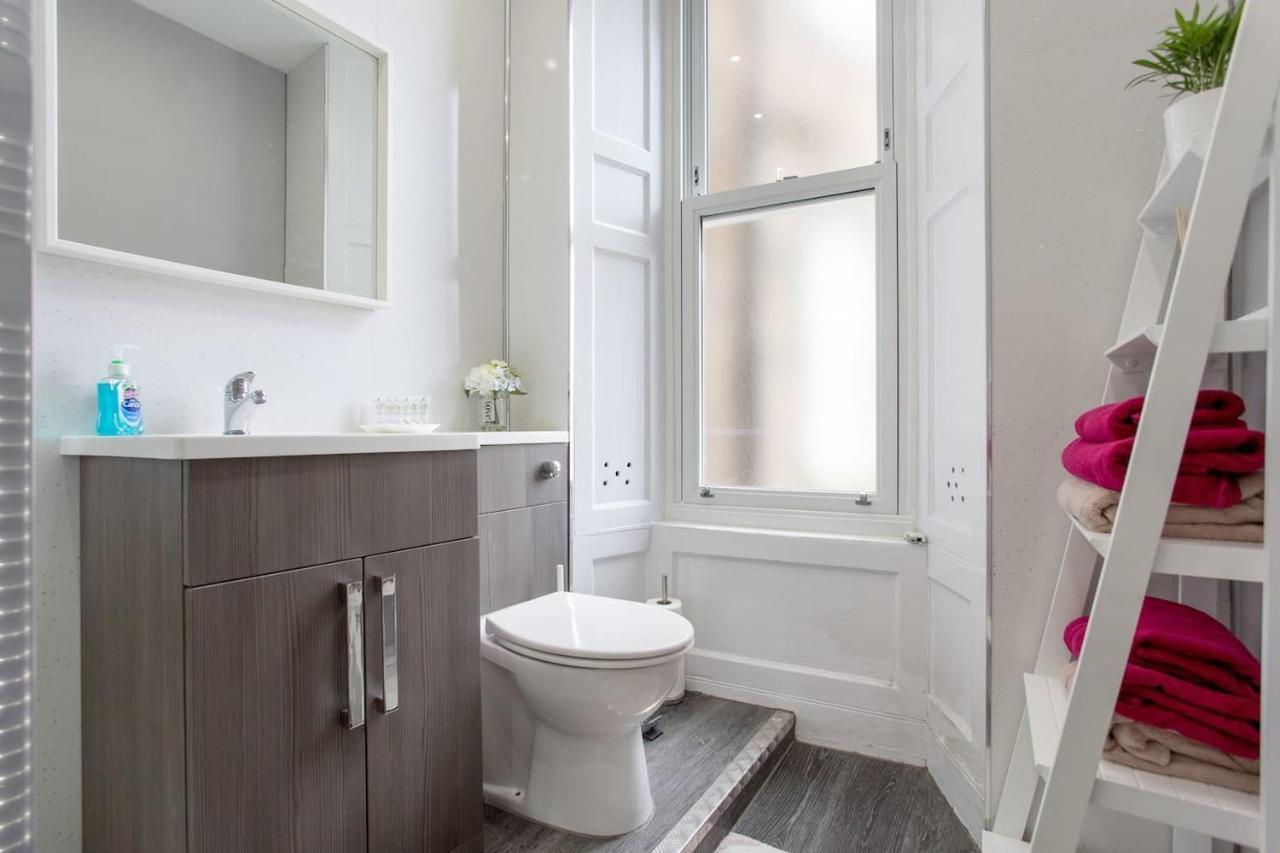 Stunning 2-Bed Apartment In Central EDI Buitenkant foto