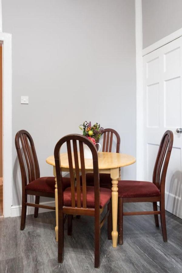 Stunning 2-Bed Apartment In Central EDI Buitenkant foto